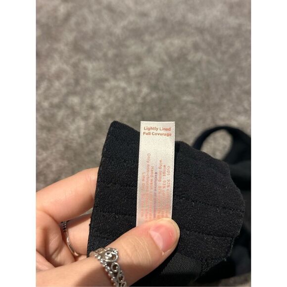 Cacique lightly lined full coverage black bra size 44D. C32-10 - Picture 4 of 4